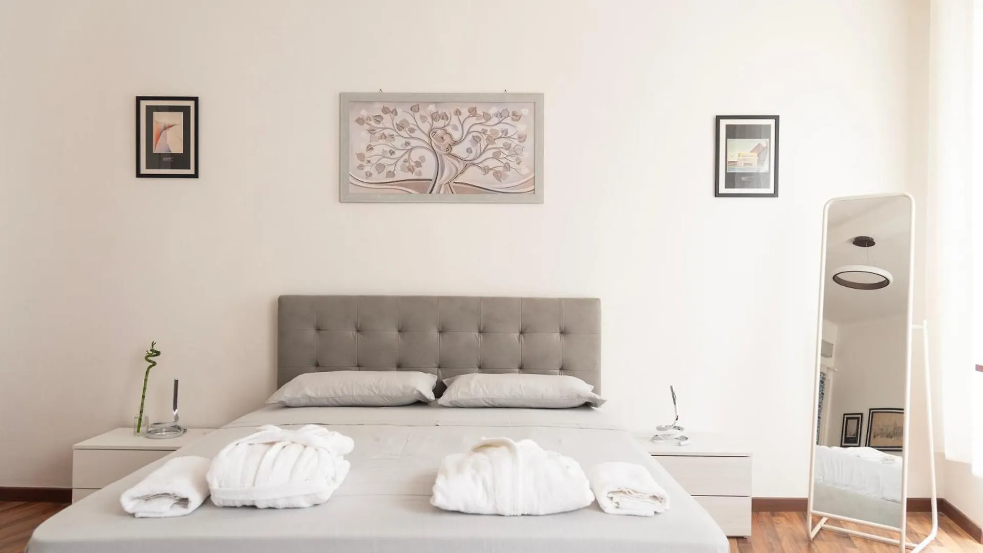 Casa Renoir - Vista Esclusiva Lägenhet Milano
